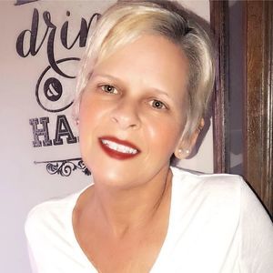 Meet your Posher, Denise